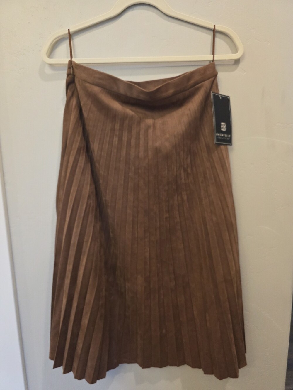 Bagatelle Collection Brown Pleated Midi Skirt Size M